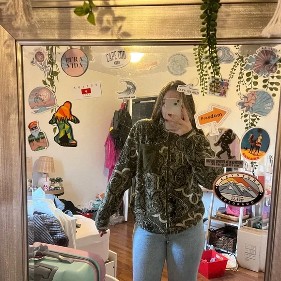 jacket - Picture 2 of 3